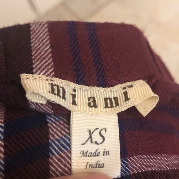 Cute top - Picture 6 of 7